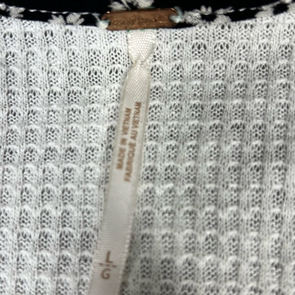 Free People Top Womens Large Auxton Thermal Floral Faux Wrap Hippie Ling Sleeve - Picture 5 of 10